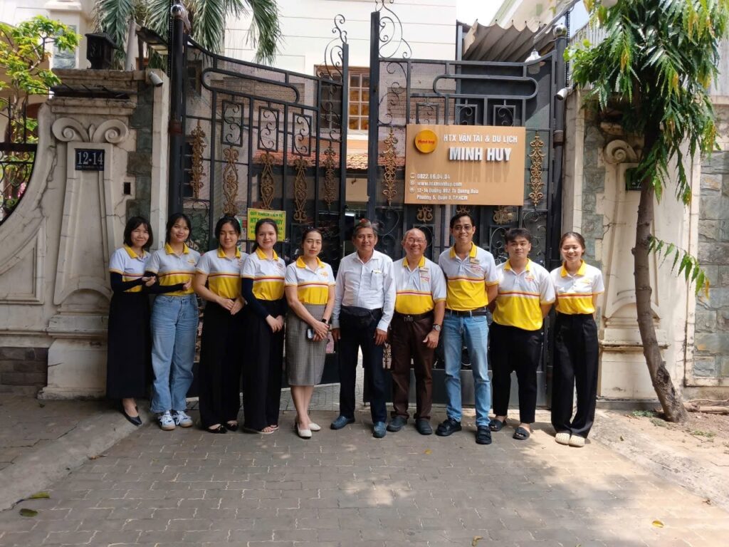 Sự ra đời của Lâm Ánh Quang Group - công ty cho thuê xe du lịch